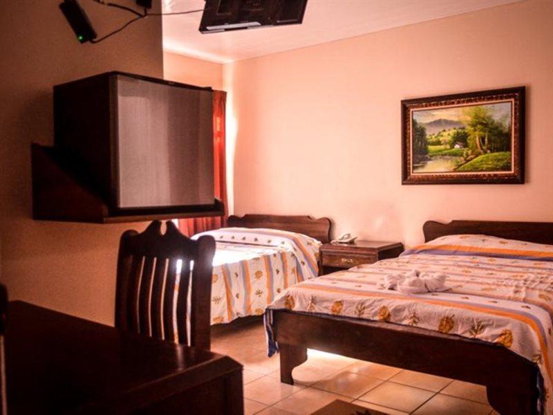 Hotel La Choza Inn ラ・フォルトゥナ エクステリア 写真