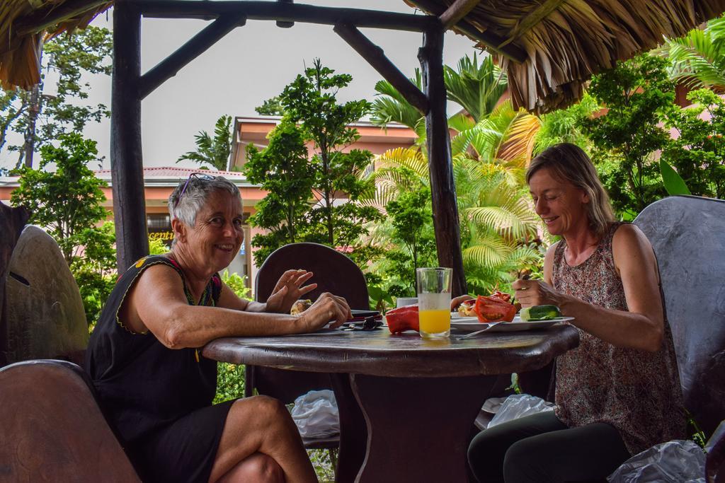 Hotel La Choza Inn ラ・フォルトゥナ エクステリア 写真